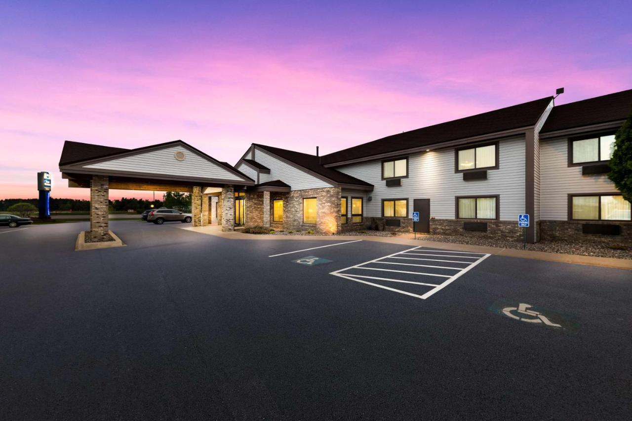 איגל ריבר Best Western Derby Inn מראה חיצוני תמונה