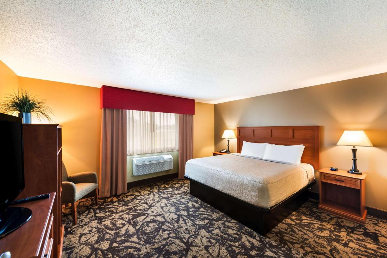 איגל ריבר Best Western Derby Inn מראה חיצוני תמונה