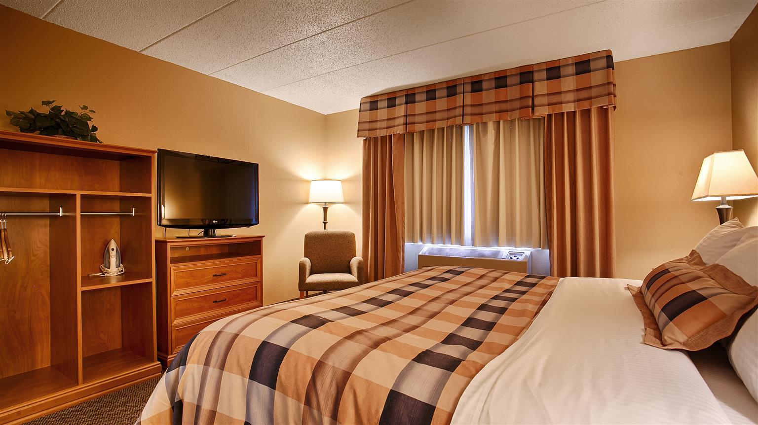 איגל ריבר Best Western Derby Inn מראה חיצוני תמונה